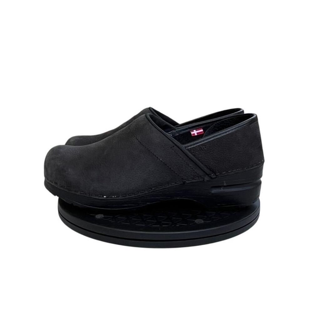 Sanita Professional Oiled Leather Closed-Back Clogs Black Comfort Size 8.5